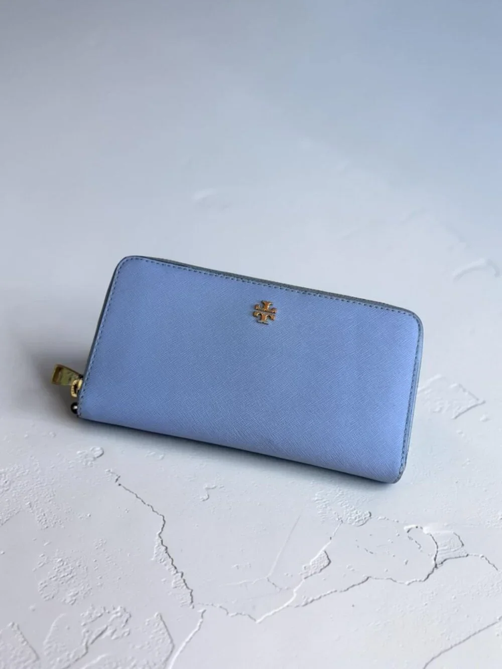 TORY BURCH Periwinkle Leather Zip Clutch Wallet